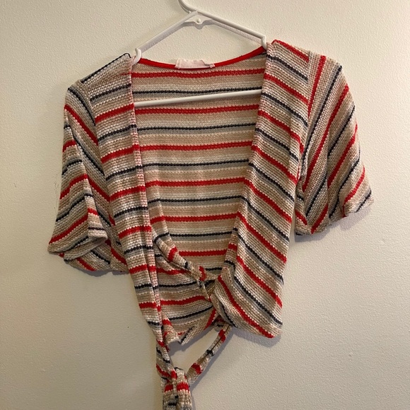 American Threads Crochet Wrap Crop Top - Picture 2 of 2